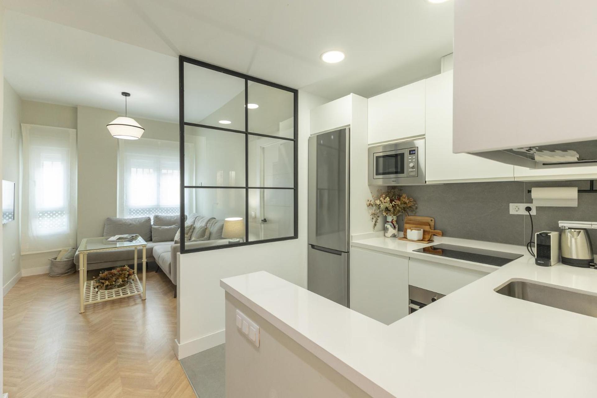 Apartment Charming 2 Bedrooms With Free Parking At Plaza Alameda By Ocityzen